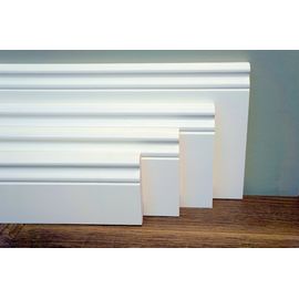 Solidwood skirtings,  thickness 20 mm, white painted, historical profile of Hamburg
