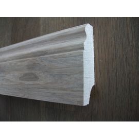 Solid Oak skirting, historical profile of Hamburg, 20x70 mm, Prime-Nature grade, lacquered