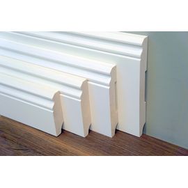 Solidwood skirtings,  thickness 20 mm, white painted, historical profile of Hamburg
